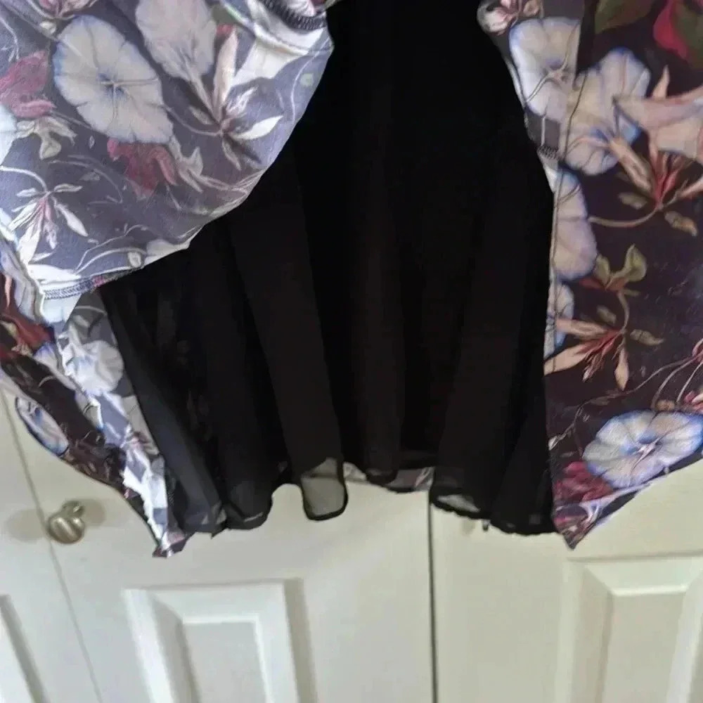 The J. Peterman Company Morning Glory Wrap Dress, Size M — image 7 of 8